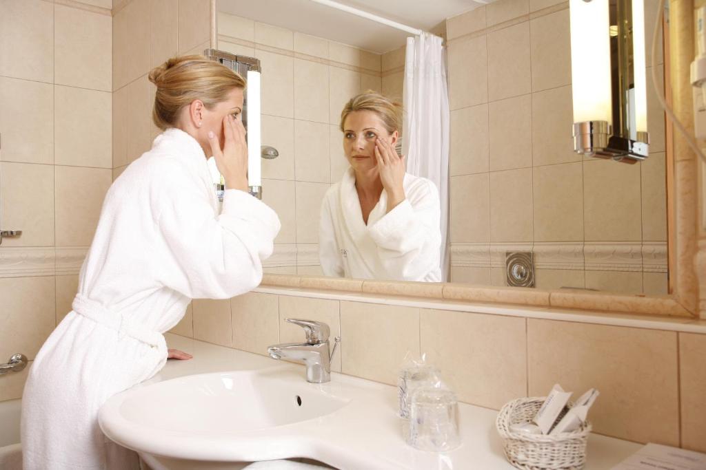 Vitalmed Hotel Sarvar Room photo