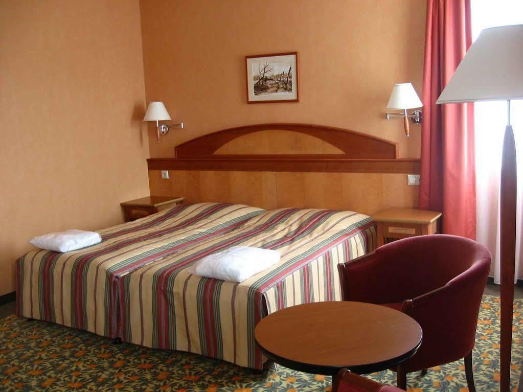 Vitalmed Hotel Sarvar Exterior photo
