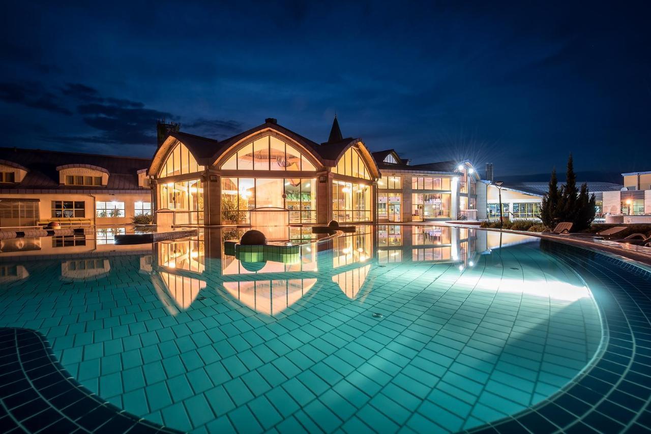 Vitalmed Hotel Sarvar Exterior photo